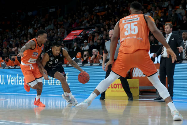 金钱大战 金钱大战