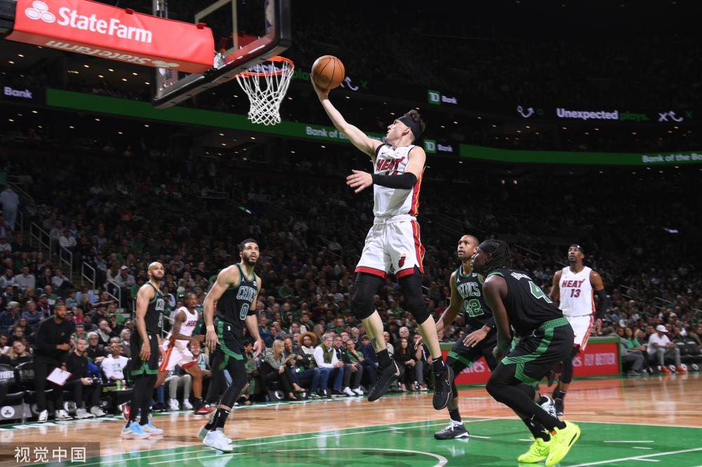 年轻的阿尔 年轻的阿尔